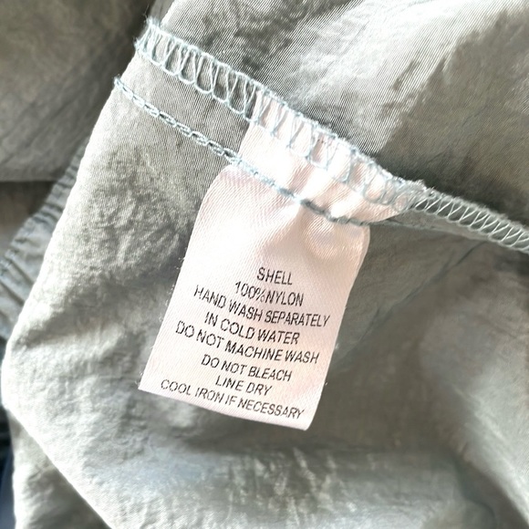 Cotton Candy LA Parachute Pants | Size M | Metallic dusty blue - Picture 5 of 5